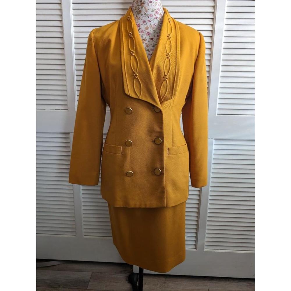 Rare Vintage Laura Winston suit